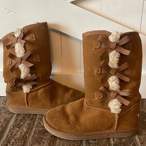 Kookaburra by Ugg brown boots size 4